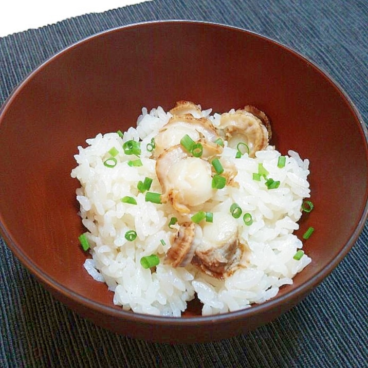 簡単に料亭のような味わいを☆ホタテの炊き込みご飯